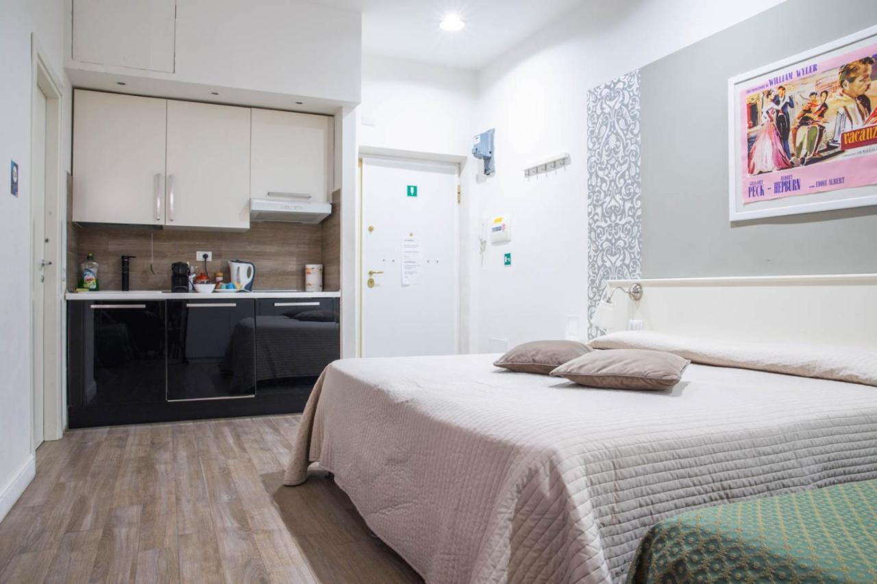 Bed and Breakfast Cinema House Рим Экстерьер фото